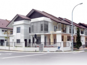 Kediaman mewah mampu milik